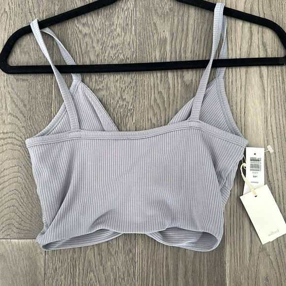 Aritzia Bay Tank - Picture 3 of 4